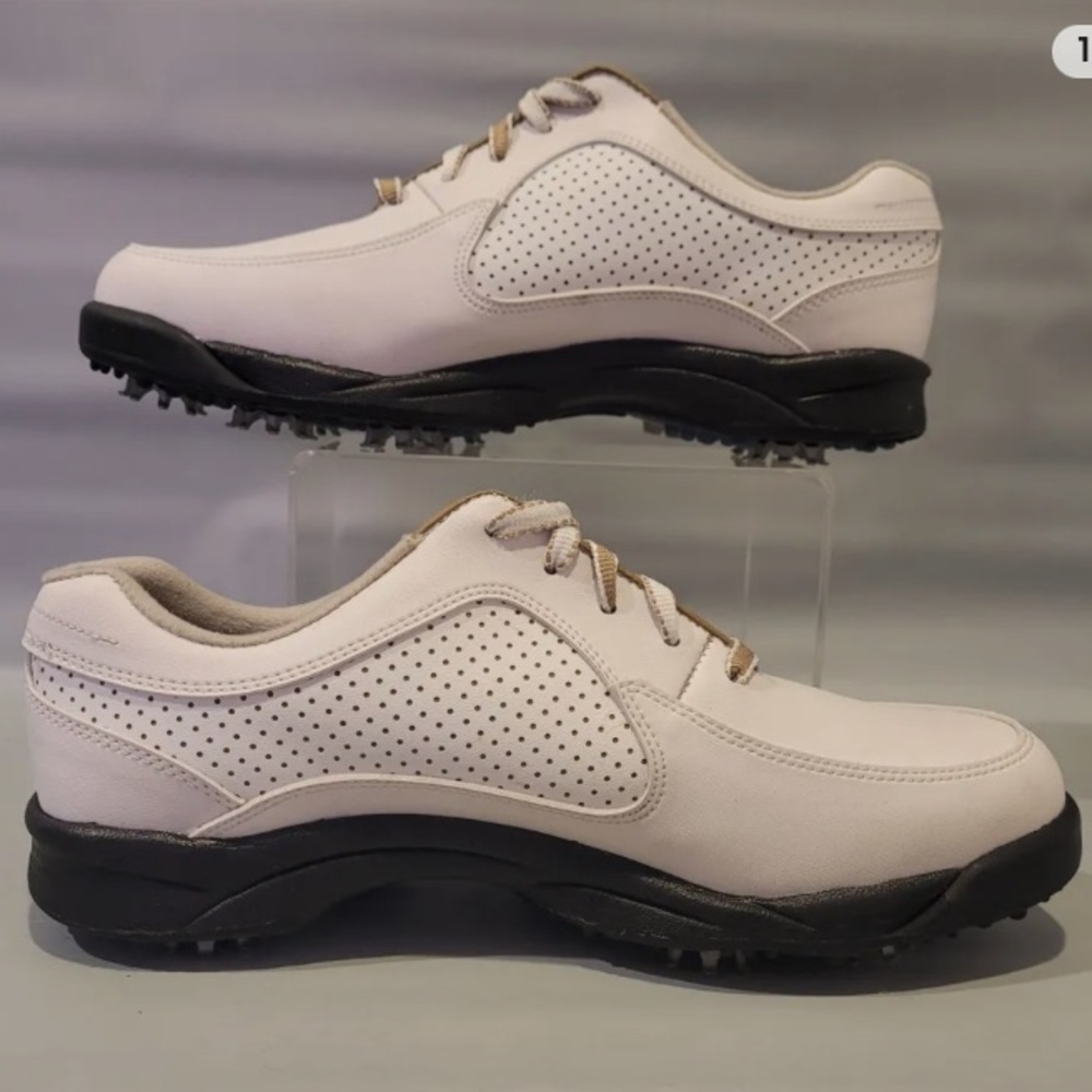 Foorjoy Greenjoys White Womes Golf Shoes / Size 8 1/2/ Soft Splke Performance